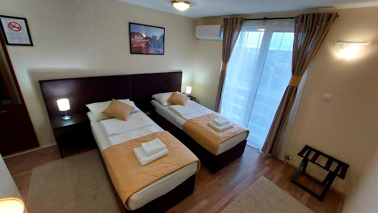 Hotel Villa Panorama Belgrád Kültér fotó